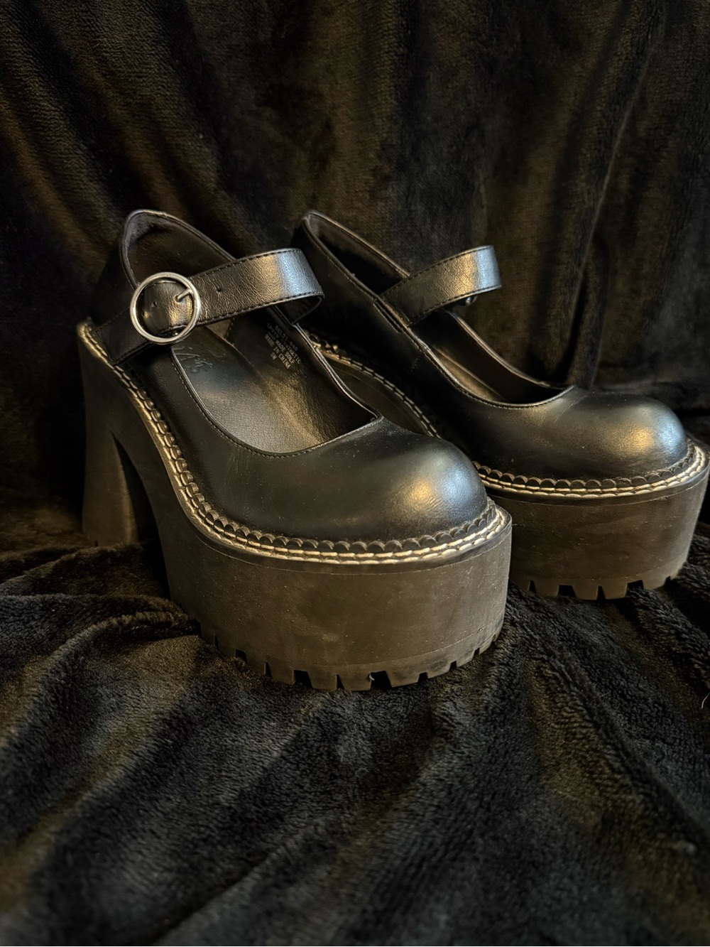 dELiA*s Black Platform Mary Jane Shoes with Buckle